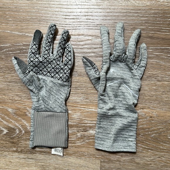 Heather Gray NIKE Sports Gloves - Picture 7 of 8